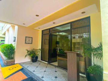 1BR FOR SALE IN BGC - FORBESWOOD HEIGHTS BURGOS CIRCLE