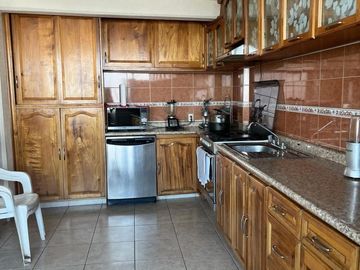 Casa en venta en 4 niveles con excelente vista.