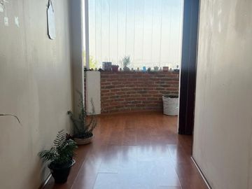 Casa en venta en 4 niveles con excelente vista.