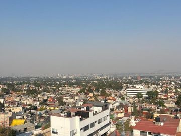 Casa en venta en 4 niveles con excelente vista.