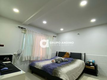 Se Vende Casa en el Conjunto Lomas del Campestre - Piedecuesta
