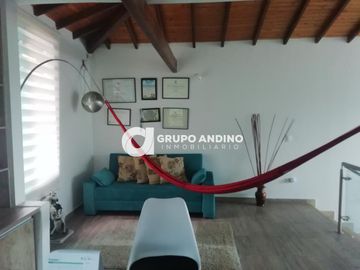 Se Vende Casa en el Conjunto Lomas del Campestre - Piedecuesta