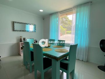 Se Vende Casa en el Conjunto Lomas del Campestre - Piedecuesta