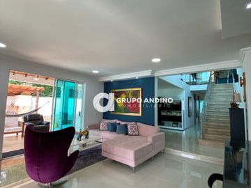 Se Vende Casa en el Conjunto Lomas del Campestre - Piedecuesta