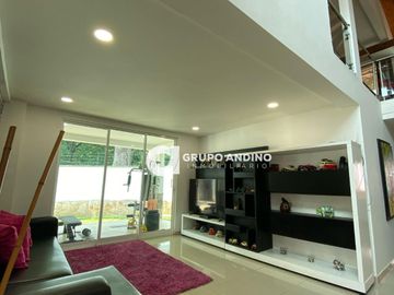 Se Vende Casa en el Conjunto Lomas del Campestre - Piedecuesta