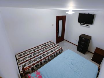 En Venta casa completamente amoblada en la urbanización Punta Carnero, Salinas, Santa Elena.
