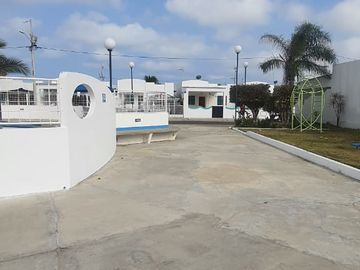 En Venta casa completamente amoblada en la urbanización Punta Carnero, Salinas, Santa Elena.