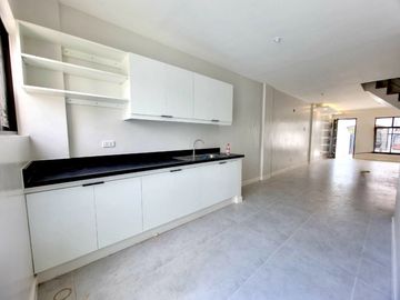 10% Downpayment House and Lot Townhouse in Cainta Vista Verde near Marcos Highway