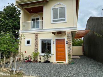 House For Sale in The Residences of Coral Bay, Minglanilla Cebu