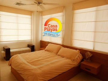 Departamento de Lujo Frente Al Mar de Venta en Playas Villamil, Edificio La Balsilla