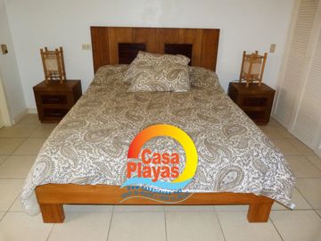 Departamento de Lujo Frente Al Mar de Venta en Playas Villamil, Edificio La Balsilla