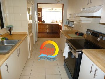 Departamento de Lujo Frente Al Mar de Venta en Playas Villamil, Edificio La Balsilla