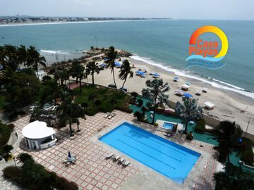 Departamento de Lujo Frente Al Mar de Venta en Playas Villamil, Edificio La Balsilla