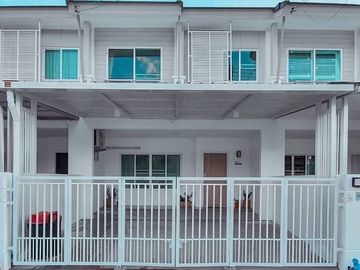2-story townhome for sale with tenant Pruksa Ville 115 Chiang Mai - Payap