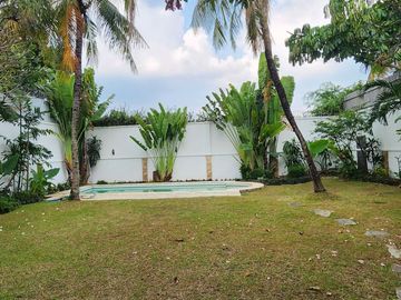 Rumah Luas Bagus Terawat Area Kemang Selatan Jakarta Selatan