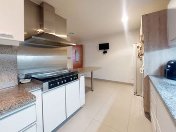 SE VENDE Lindo departamento 178m² en Chacarilla (San Borja) - Zona Pentagonito.