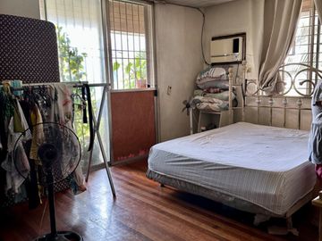 Below Market Value:  Pre-owned 3-storey split-type house in Rizal Village Alabang Muntinlupa