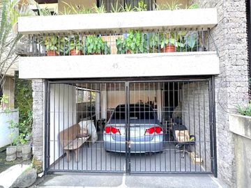 Below Market Value:  Pre-owned 3-storey split-type house in Rizal Village Alabang Muntinlupa