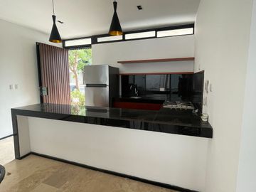 Departamento en RENTA en col. Montes de amé, con piscina propia totalmente amueblado.