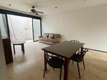 Departamento en RENTA en col. Montes de amé, con piscina propia totalmente amueblado.