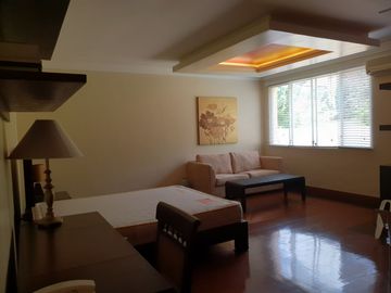 7 BEDROOM HOUSE FOR SALE TAGAYTAY MIDLANDS - TAGAYTAY HIGHLANDS