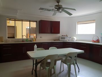 7 BEDROOM HOUSE FOR SALE TAGAYTAY MIDLANDS - TAGAYTAY HIGHLANDS