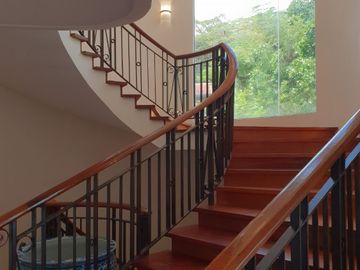 7 BEDROOM HOUSE FOR SALE TAGAYTAY MIDLANDS - TAGAYTAY HIGHLANDS