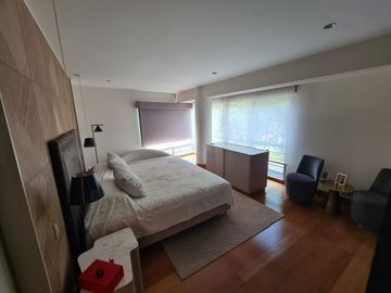 Moderno departamento duplex en Venta en San Isidro cerca a parques