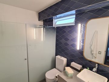 Moderno departamento duplex en Venta en San Isidro cerca a parques