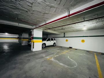 Suite de venta sector iñaquito av. eloy alfaro en el 4to piso