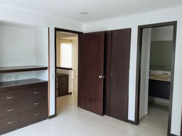 VENDO  CASA EN LA MORADA CALI VALLE DEL CAUCA