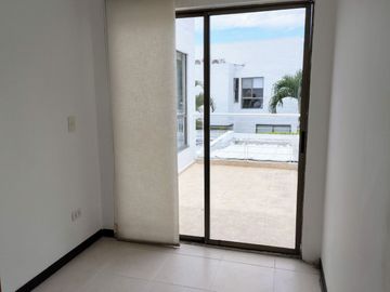 VENDO  CASA EN LA MORADA CALI VALLE DEL CAUCA
