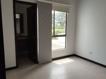 VENDO  CASA EN LA MORADA CALI VALLE DEL CAUCA