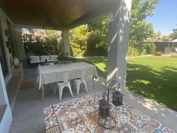 Casa Mediterránea en Condominio Los Bosques, Piedra Roja, Chicureo