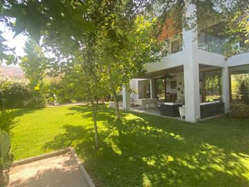 Casa Mediterránea en Condominio Los Bosques, Piedra Roja, Chicureo