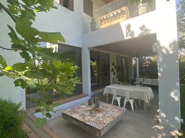 Casa Mediterránea en Condominio Los Bosques, Piedra Roja, Chicureo