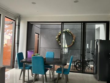 Rumah Dijual di Bintaro Sektor 7, Cluster Kebayoran Harmony, Hook dan Siap Huni