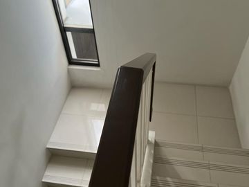 Rumah Dijual di Bintaro Sektor 7, Cluster Kebayoran Harmony, Hook dan Siap Huni