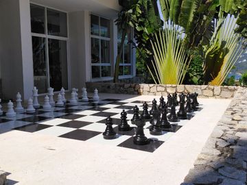 Acapulco Real Diamante hermoso departamento con Alberca y jardin privado