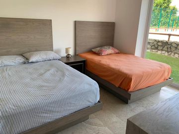 Acapulco Real Diamante hermoso departamento con Alberca y jardin privado