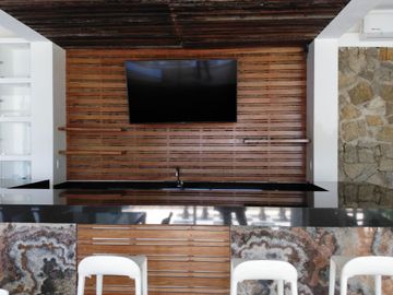 Acapulco Real Diamante hermoso departamento con Alberca y jardin privado