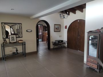 Venta de preciosa y exclusiva casa en Lagunas de la Molina