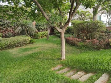 Venta de preciosa y exclusiva casa en Lagunas de la Molina