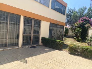 RESIDENCIA CTO.INGENIEROS,CDA.SATELITE, 4 RECÁMARAS,ESTUDIO, PORTÓN ELEC.