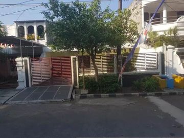 Rumah di Raya Wisma Pagesangan Dekat Masjid Agung Surabaya Bisa Untuk Kantor