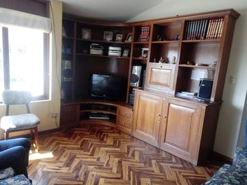 EN VENTA!!! BONITA CASA DE 2 PISOS