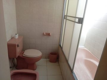 EN VENTA!!! BONITA CASA DE 2 PISOS