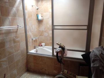 EN VENTA!!! BONITA CASA DE 2 PISOS