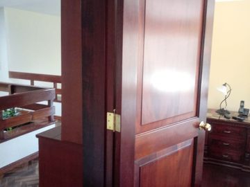 EN VENTA!!! BONITA CASA DE 2 PISOS