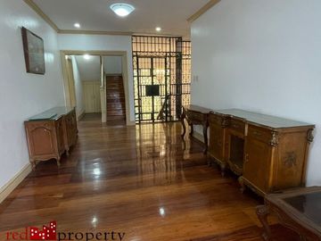 House & lot For sale in Acropolis Village QC along Green Meadows Ave.